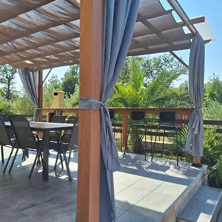 Villa Laura *